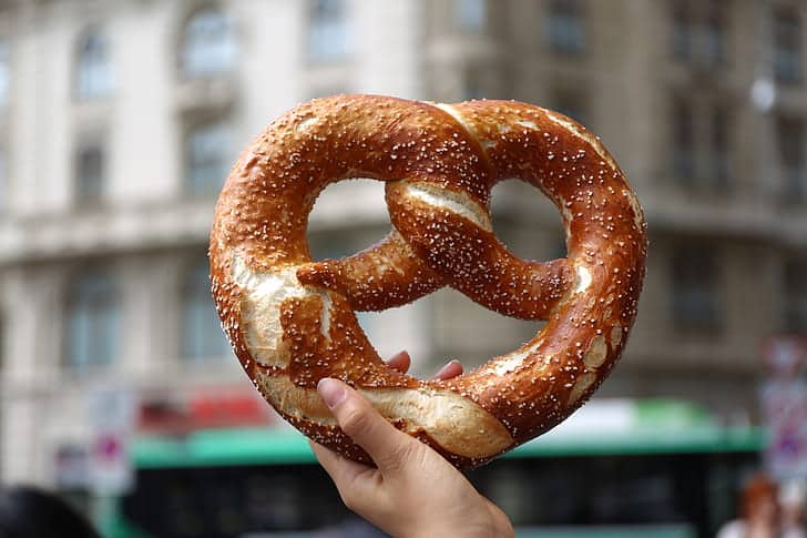 image Pretzels: a twist through time