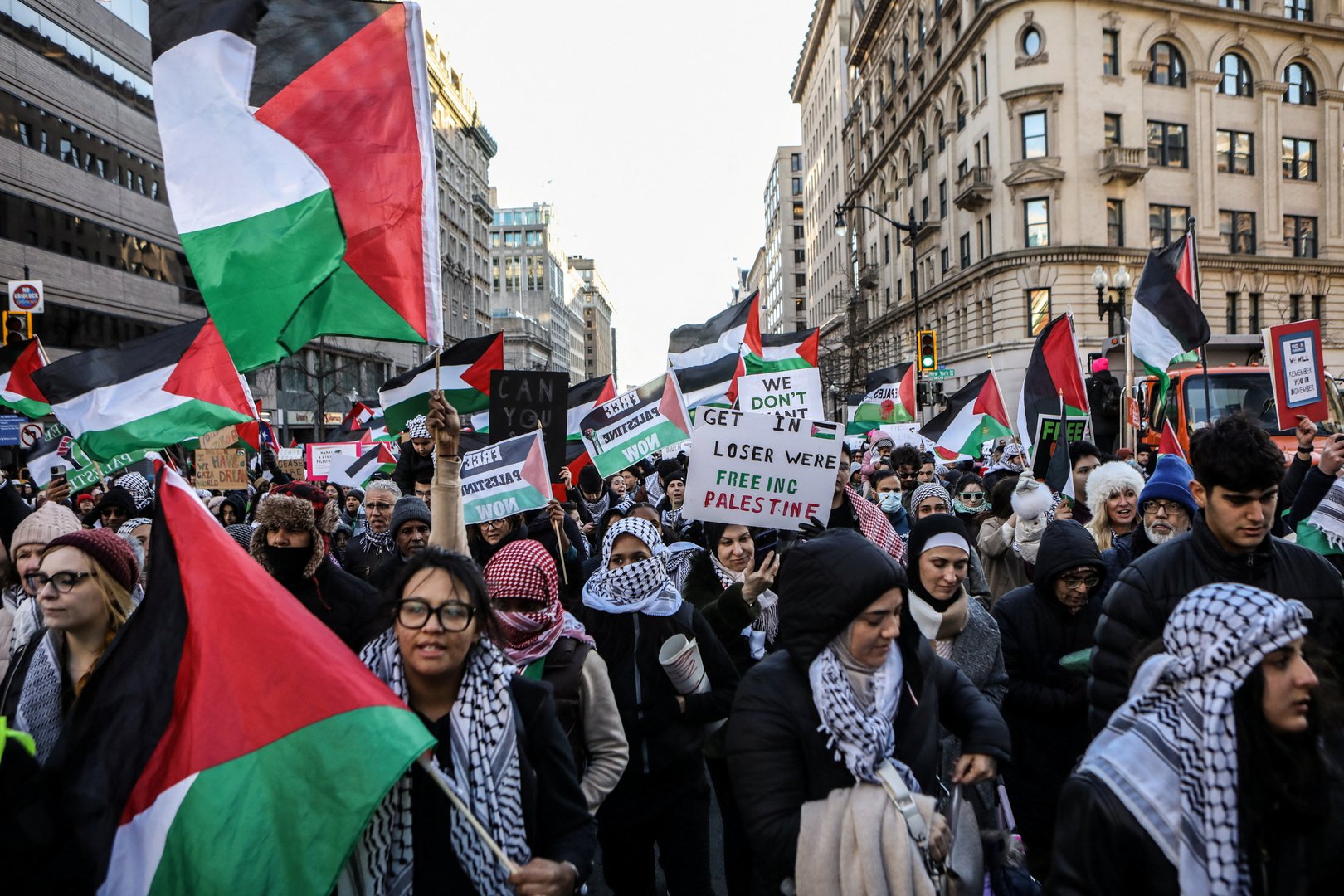image Relatives recount Gaza deaths as protesters in Washington demand ceasefire