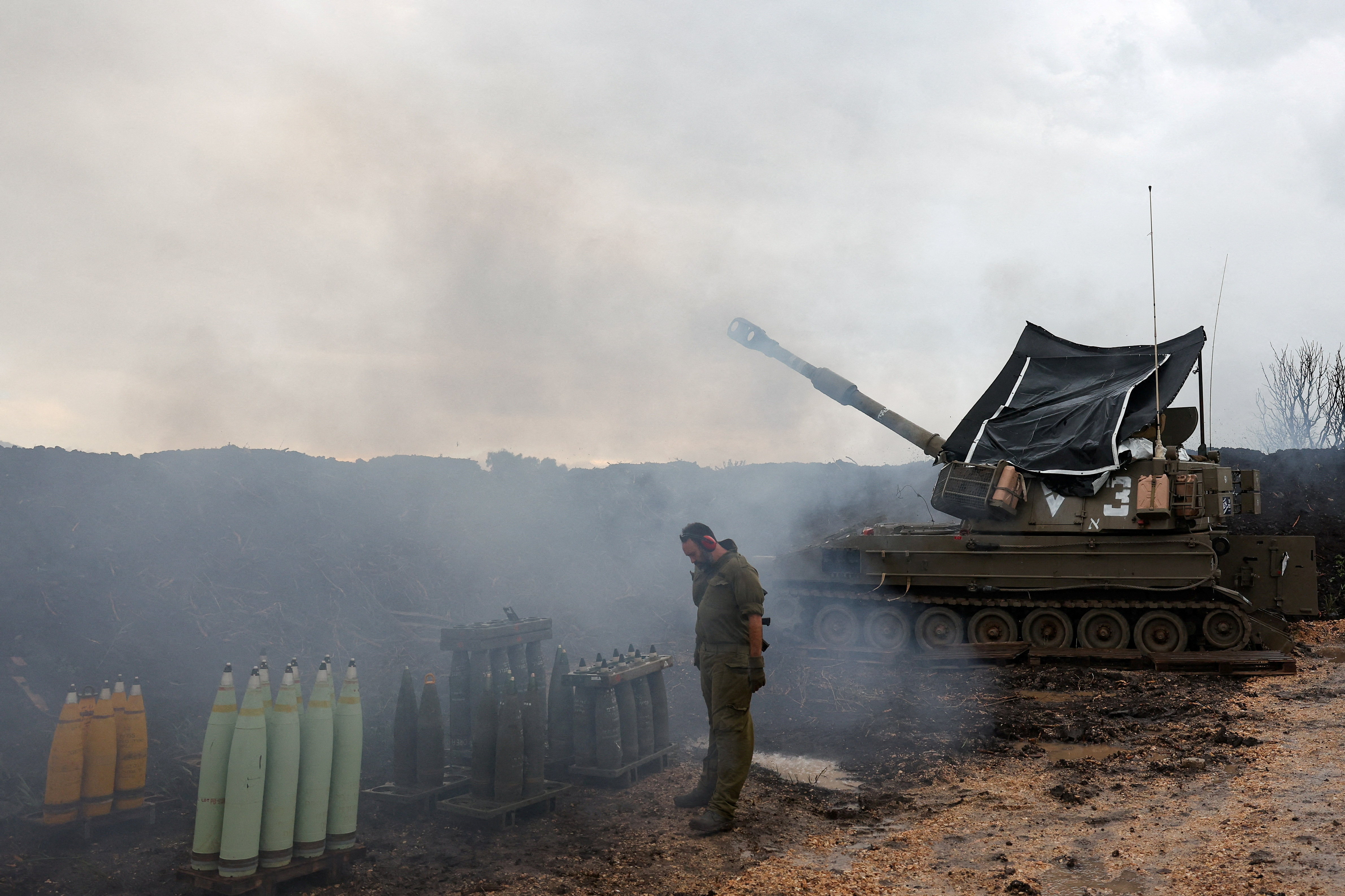 image Hezbollah fires rockets at northern Israel in reprisal for deadly day