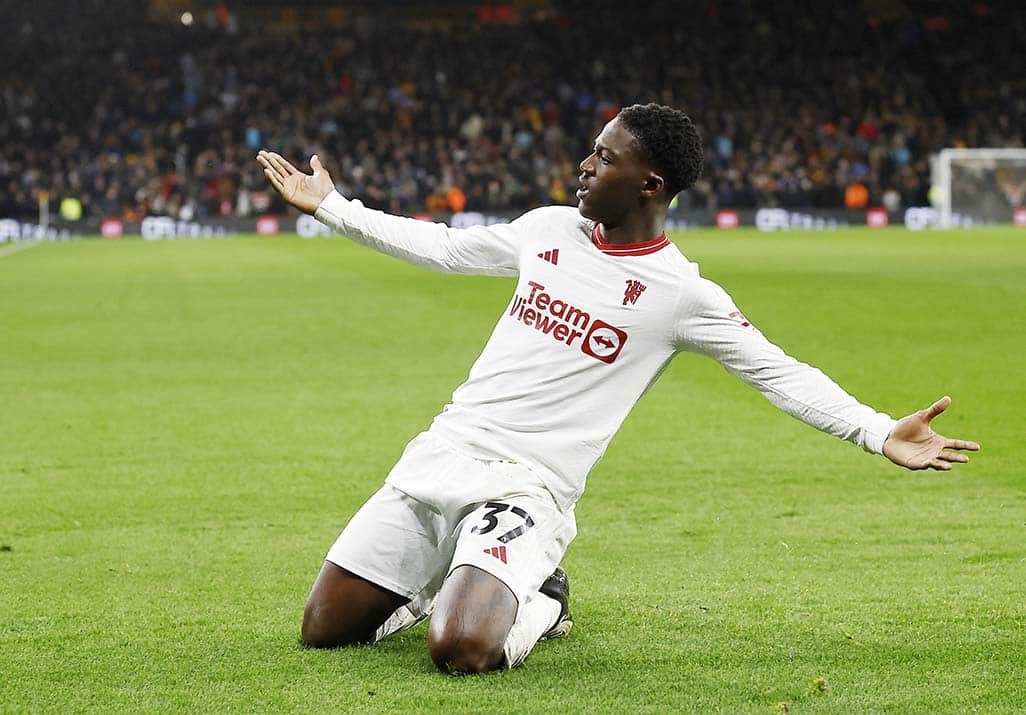 image Mainoo late show seals dramatic Man United win at Wolves