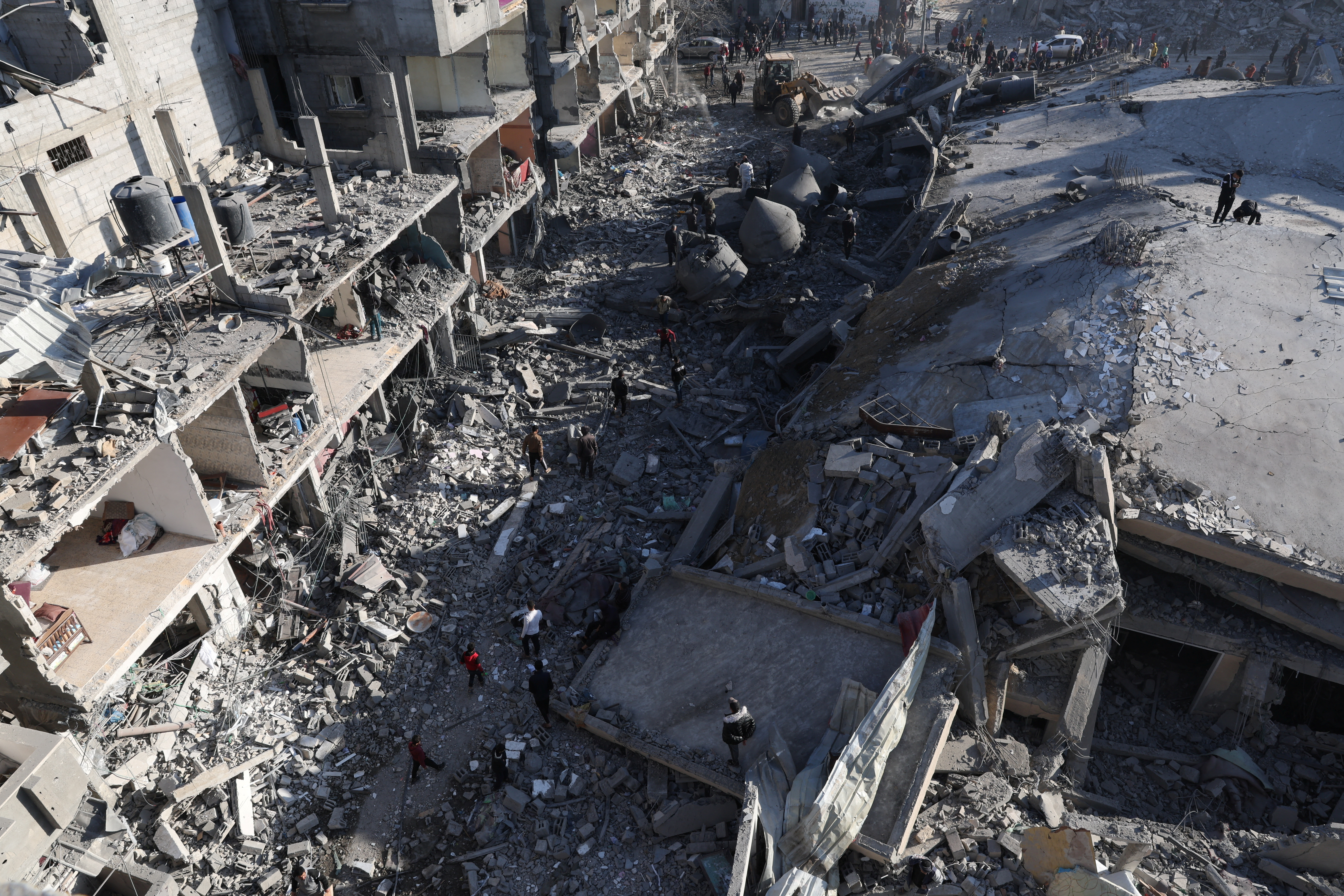 image Israel to join truce talks in Paris, media says, amid heavy Gaza bombardment