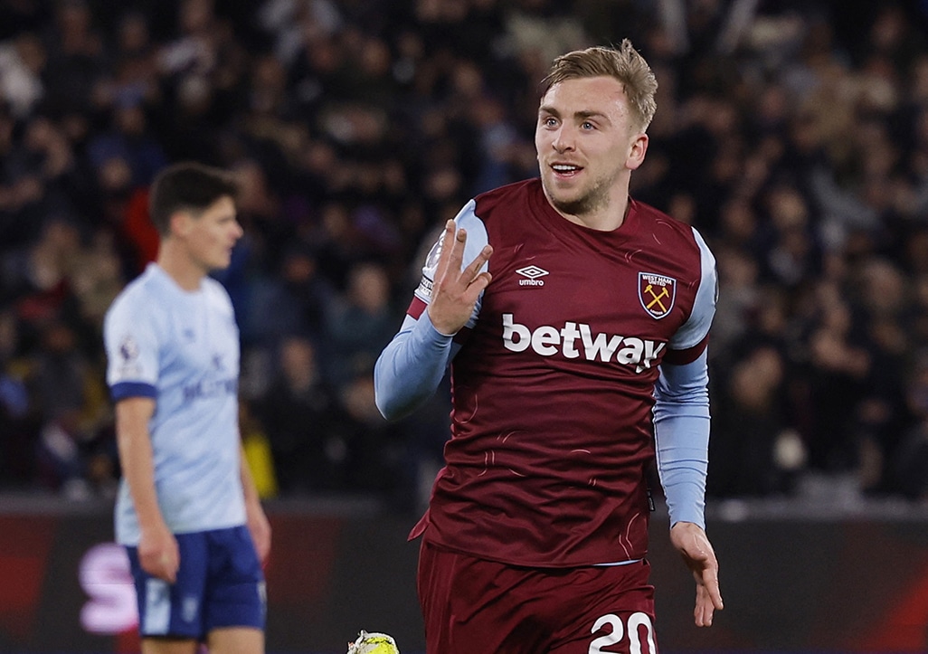 image Bowen nets hat-trick as West Ham end poor run