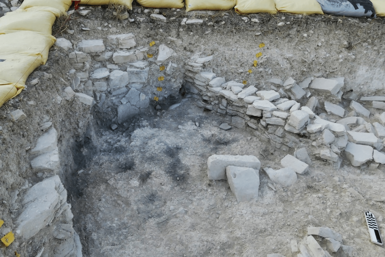 image Kalavasos archaeologists discover ancient room