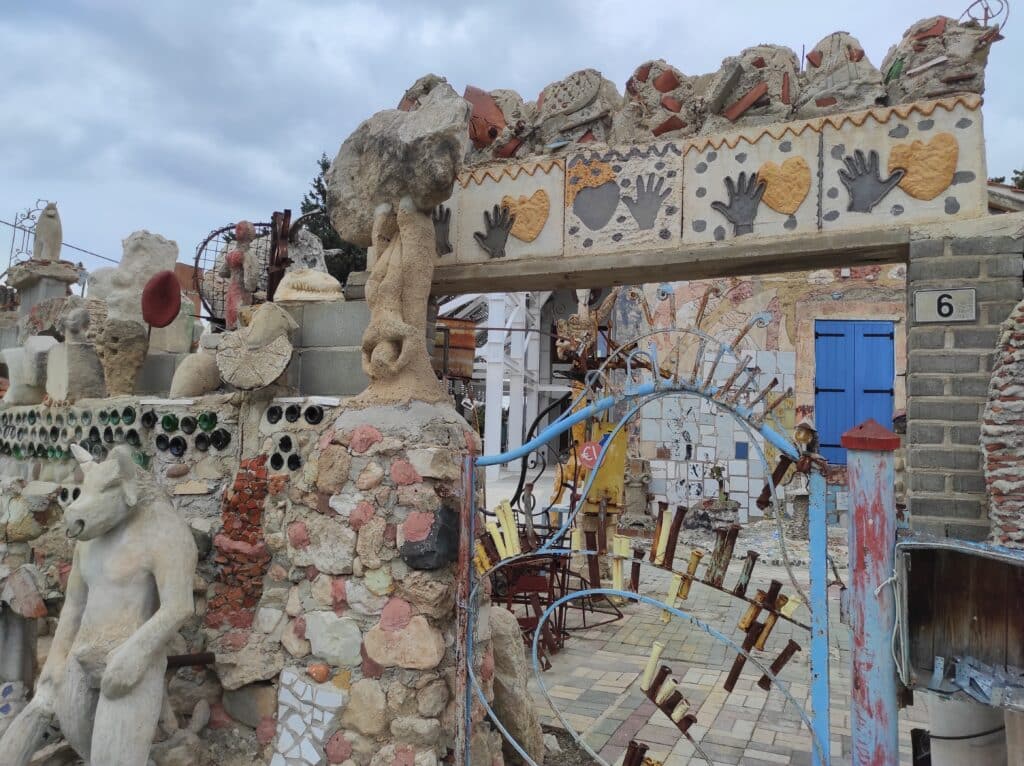 feature lemba artworks at the old college