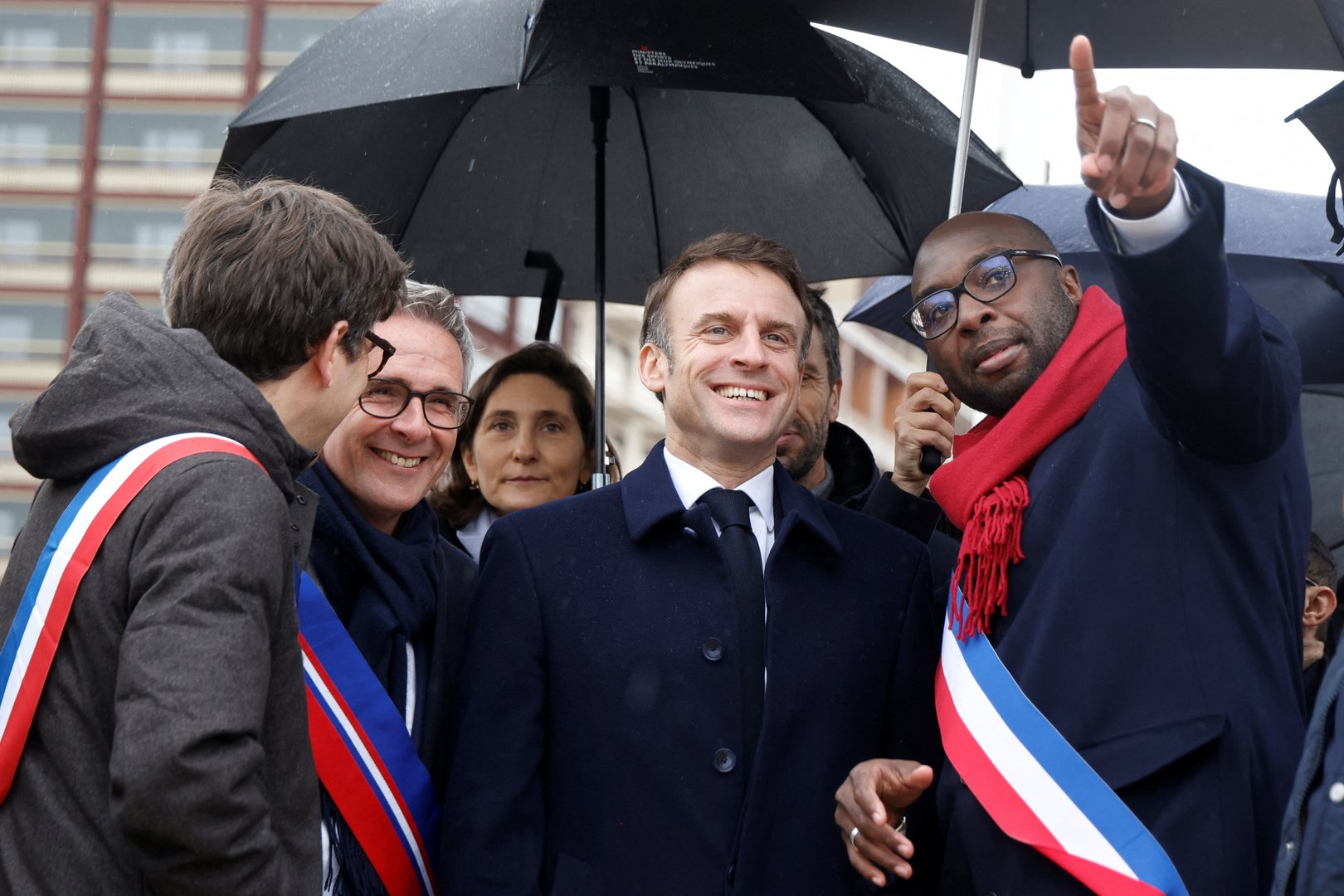 image Macron promises to swim in Seine river as he inaugurates athletes&#8217; village