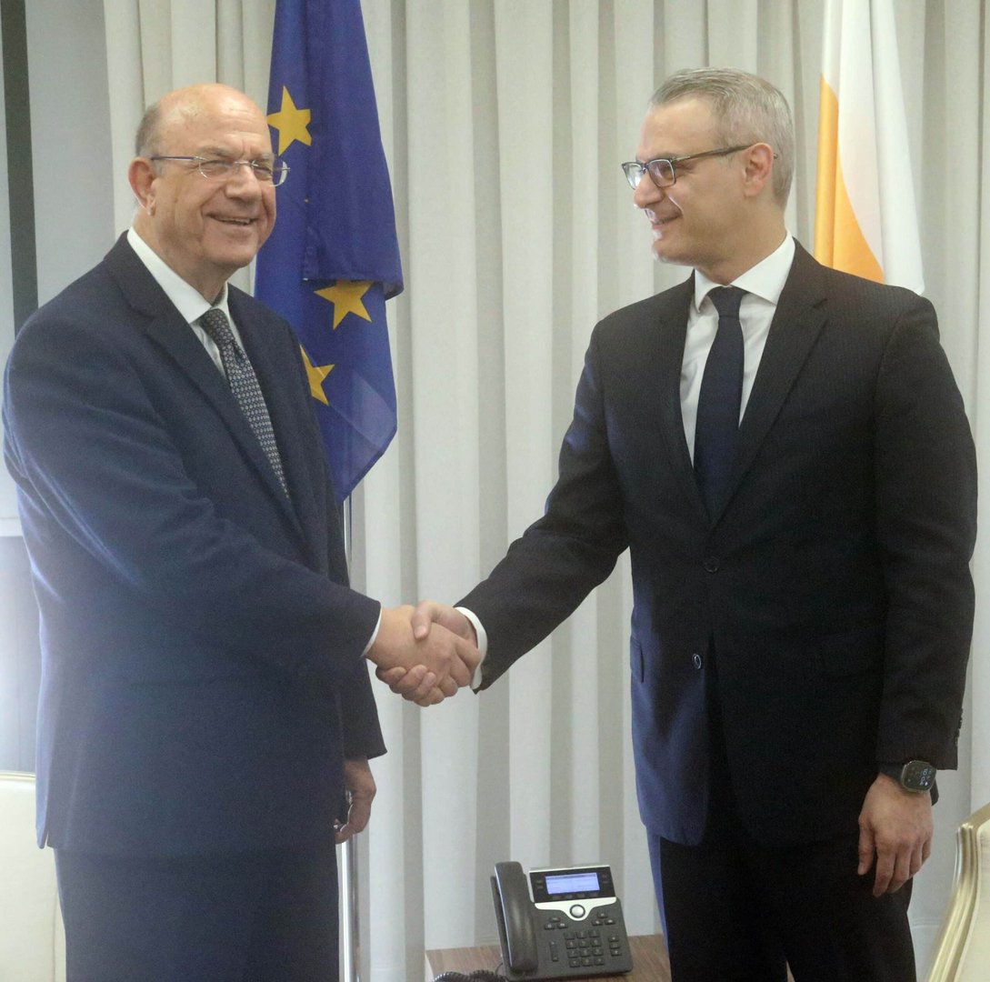 Finance Minister Makis Keravnos (left) and CBC Governor Constantinos Herodotou (right); (credit Christos Theodorides)