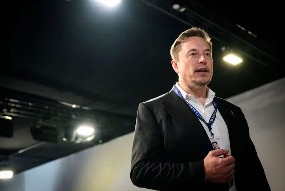 image Elon Musk bashed by heavy metal drummer who cost him $56 billion