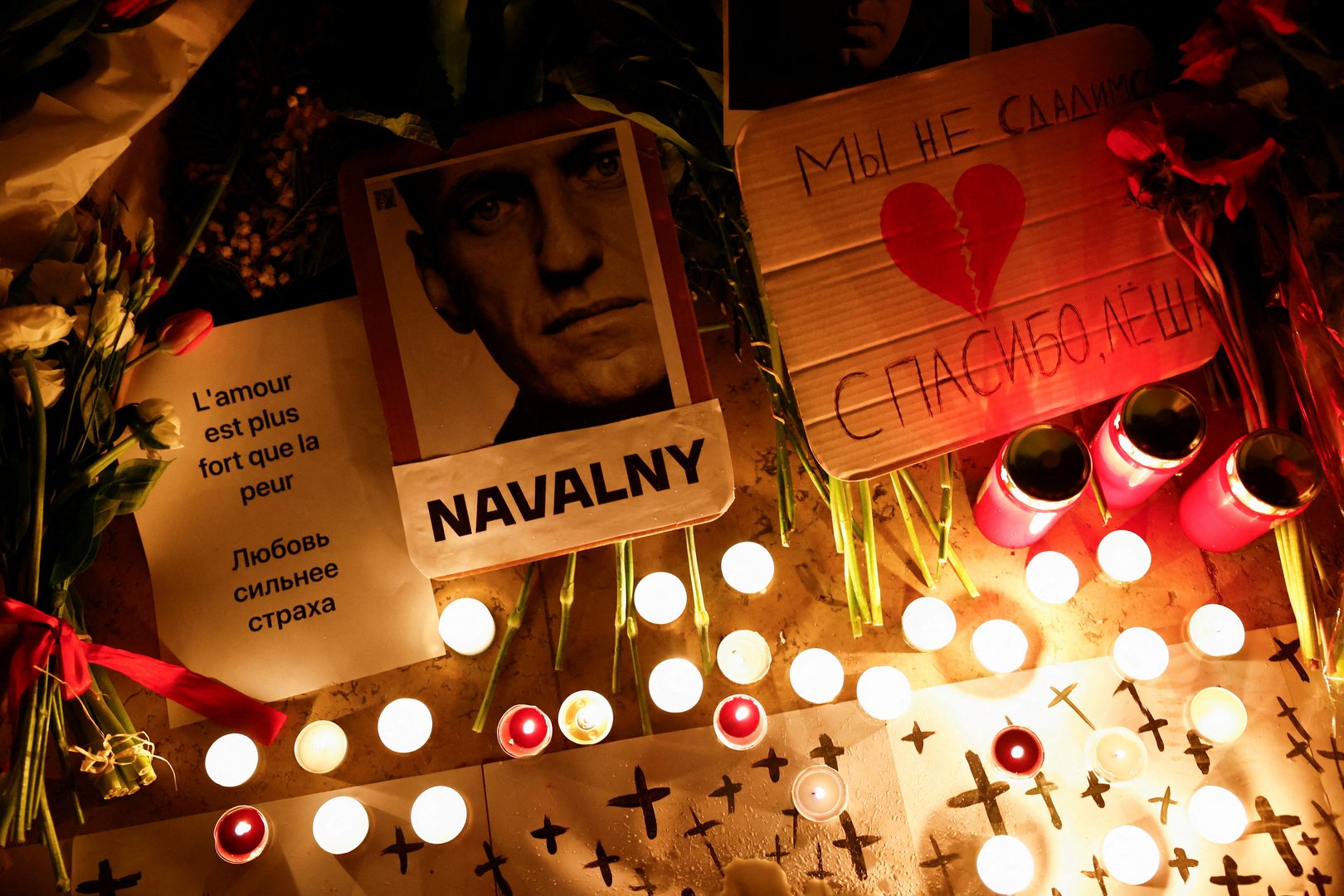 image &#8216;I love you,&#8217; Navalny&#8217;s wife says beside a picture of her and Alexei together