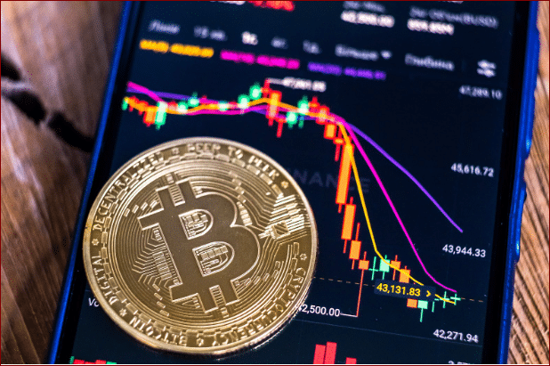 image Bitcoin drives MicroStrategy stock to new heights; Uniswap and InQubeta eye promising gains