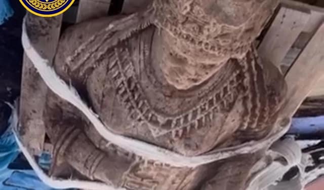 image Statue found in sheep pen ‘may be 2,600 years old’