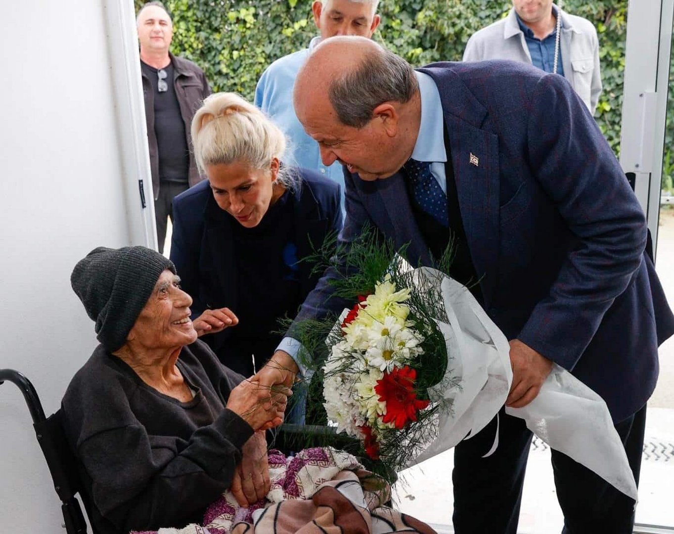 image Carer who ‘beat’ 100-year-old man released on bail