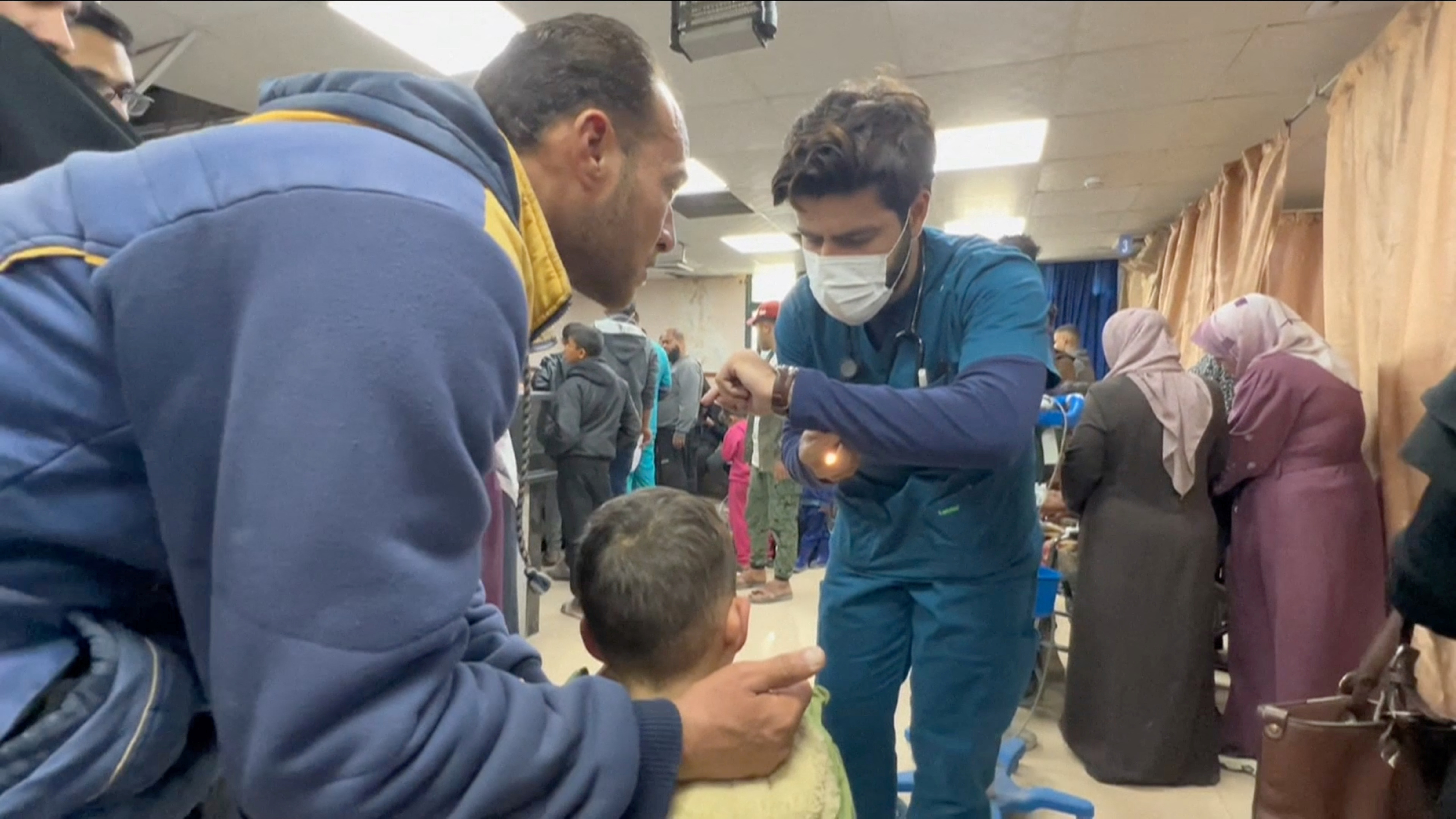 image Doctors who visited Gaza speak of &#8216;atrocities,&#8217; collapsing healthcare