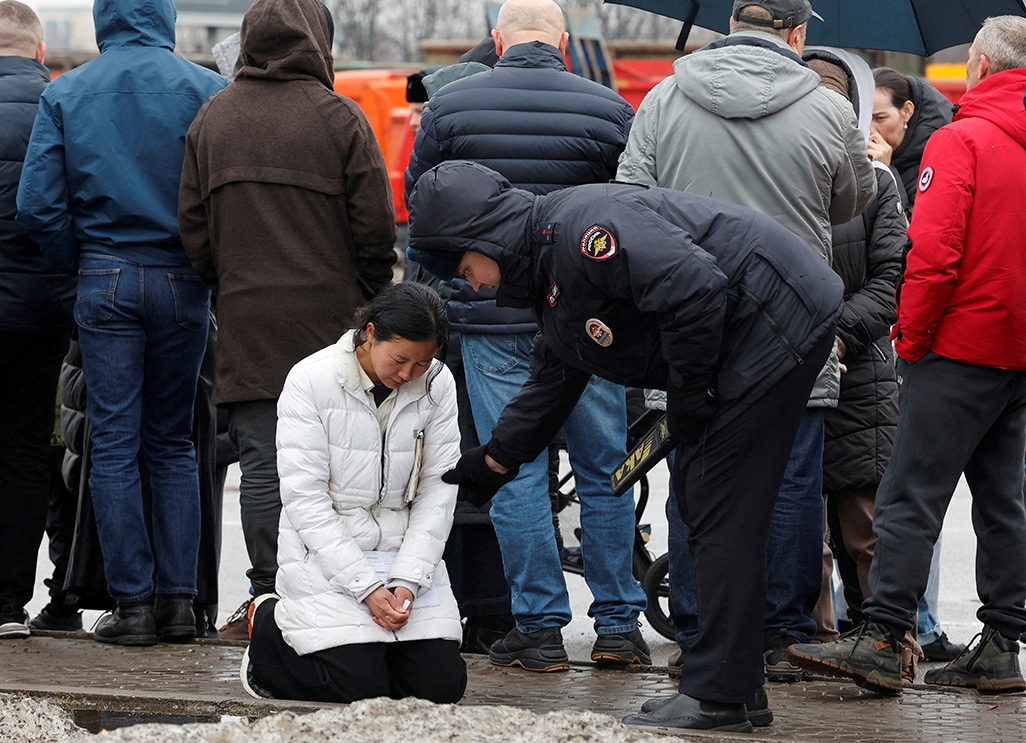 image Death and fear stoked hell in Moscow attack, witnesses say