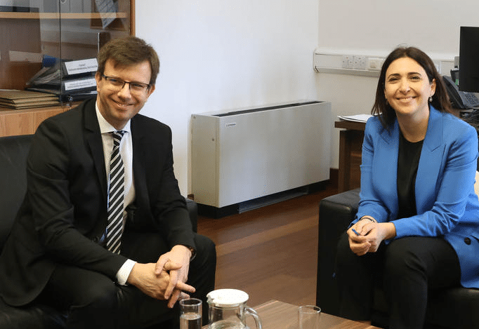 image European affairs deputy minister meets Hungarian counterpart
