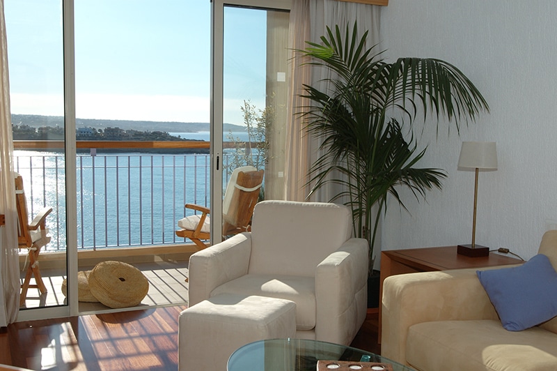 dom travel new look living room