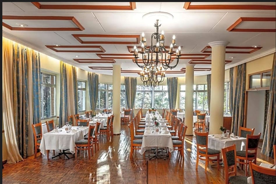 feature tom1 the dining room