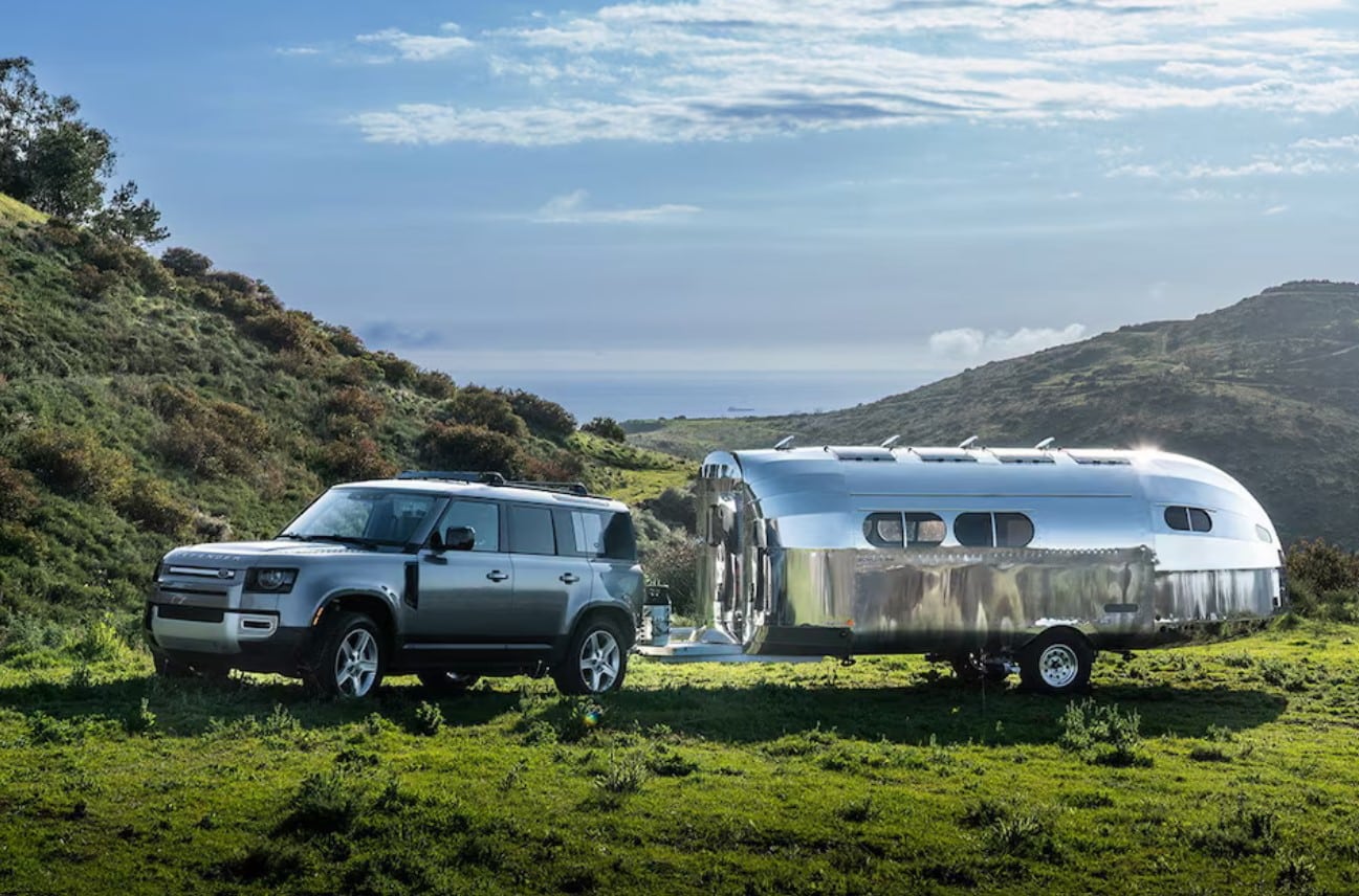 image Rich Americans keep high-end RV company rolling along