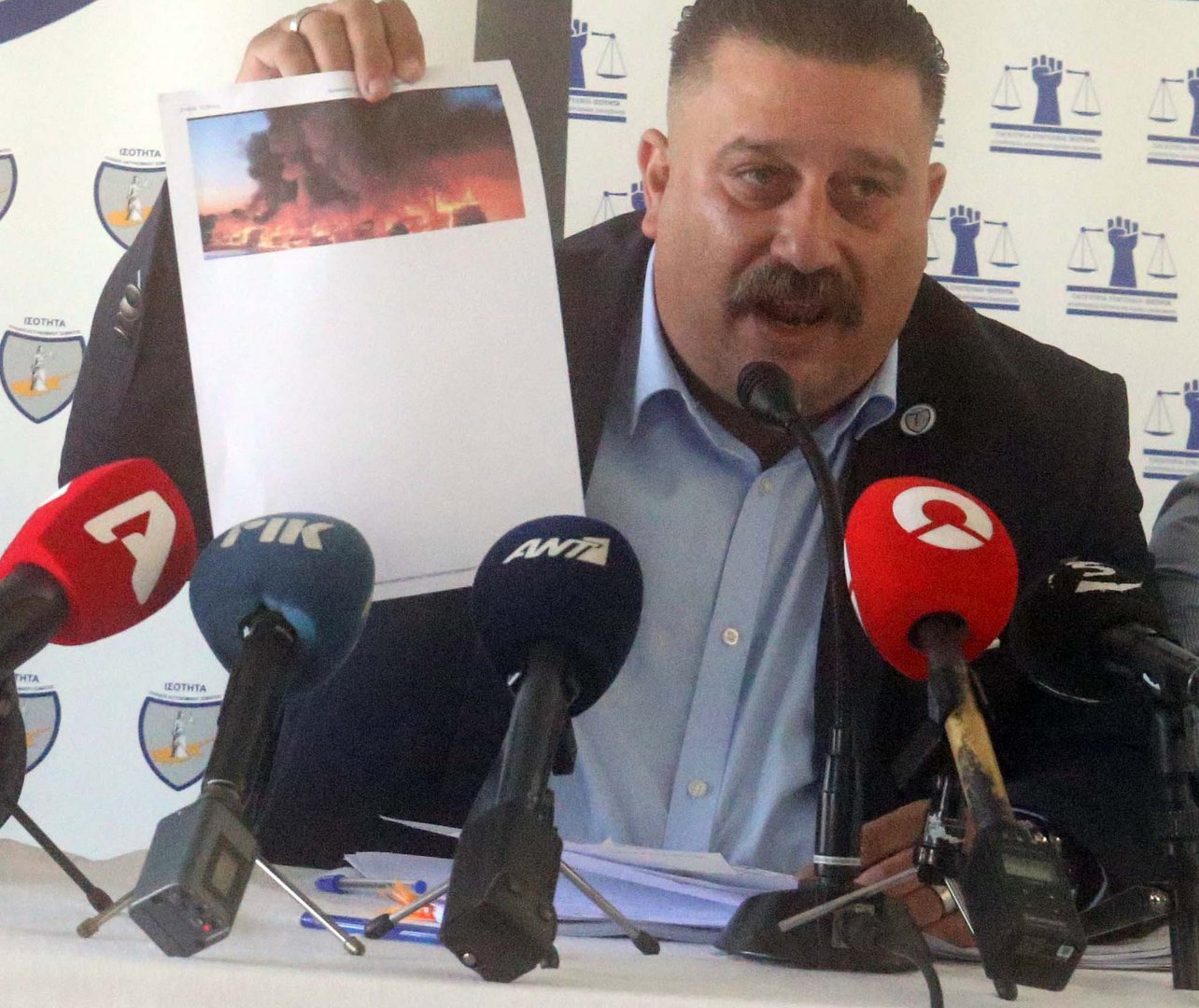 image Union head claims police chief ‘silenced him’