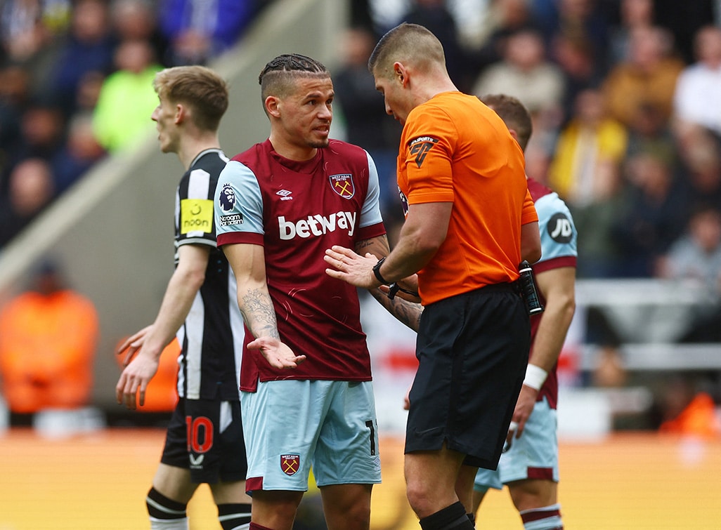 image Phillips needs support, says Moyes after poor run