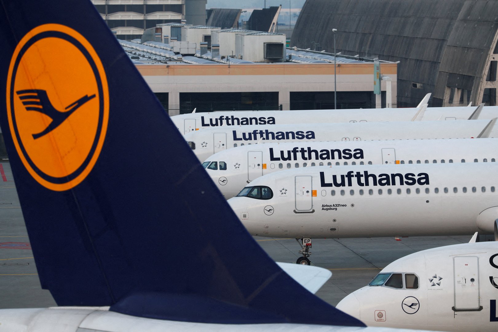 image Lufthansa suspends Tehran flights, Middle East on alert for potential Iran attacks