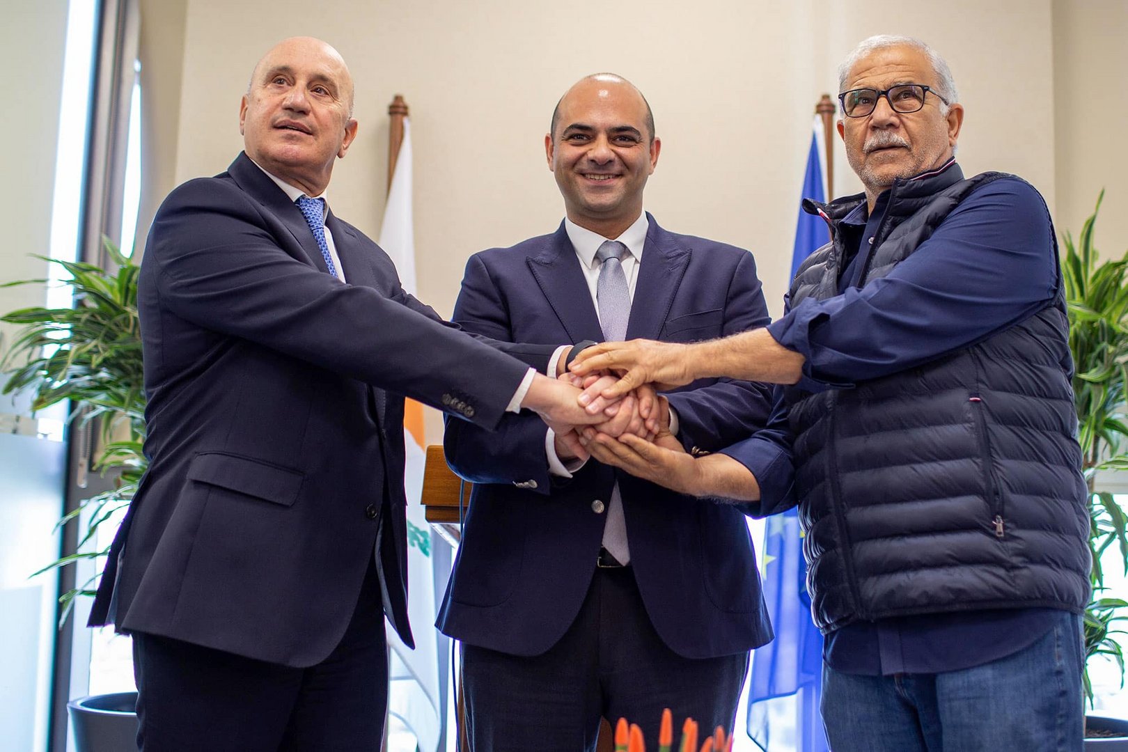 image Hellenic Bank and Etyk agree to renew collective agreements