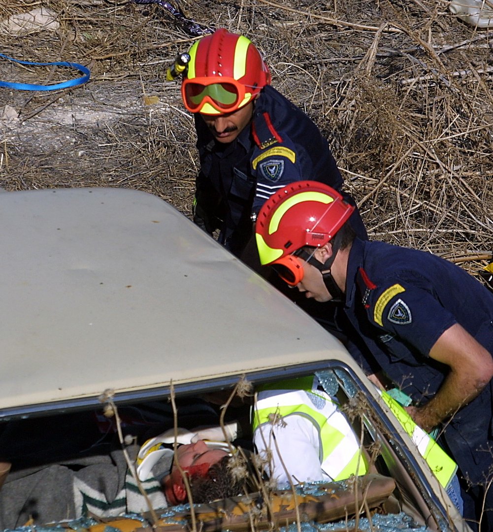 image Rescue workers become part of Isotita union