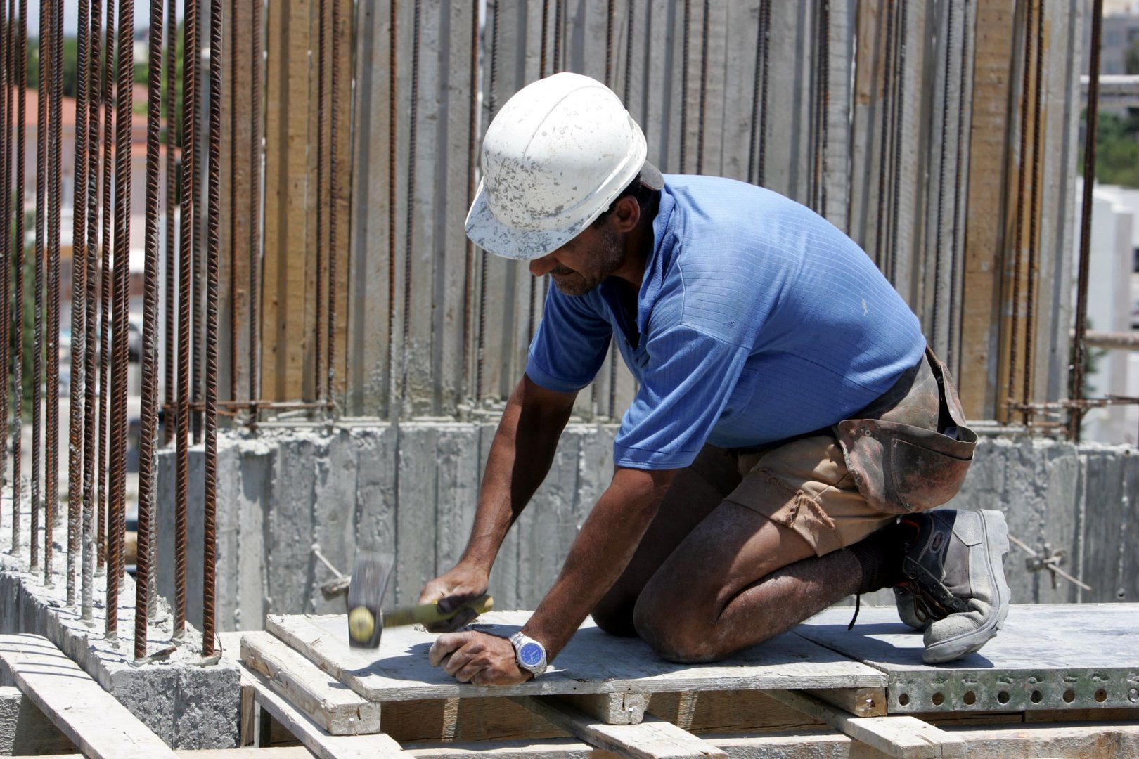 image Clampdown on employing irregular Syrian migrants