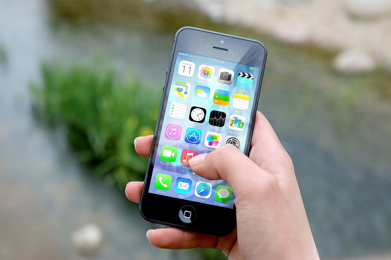 image Many prisoners go years without touching a smartphone