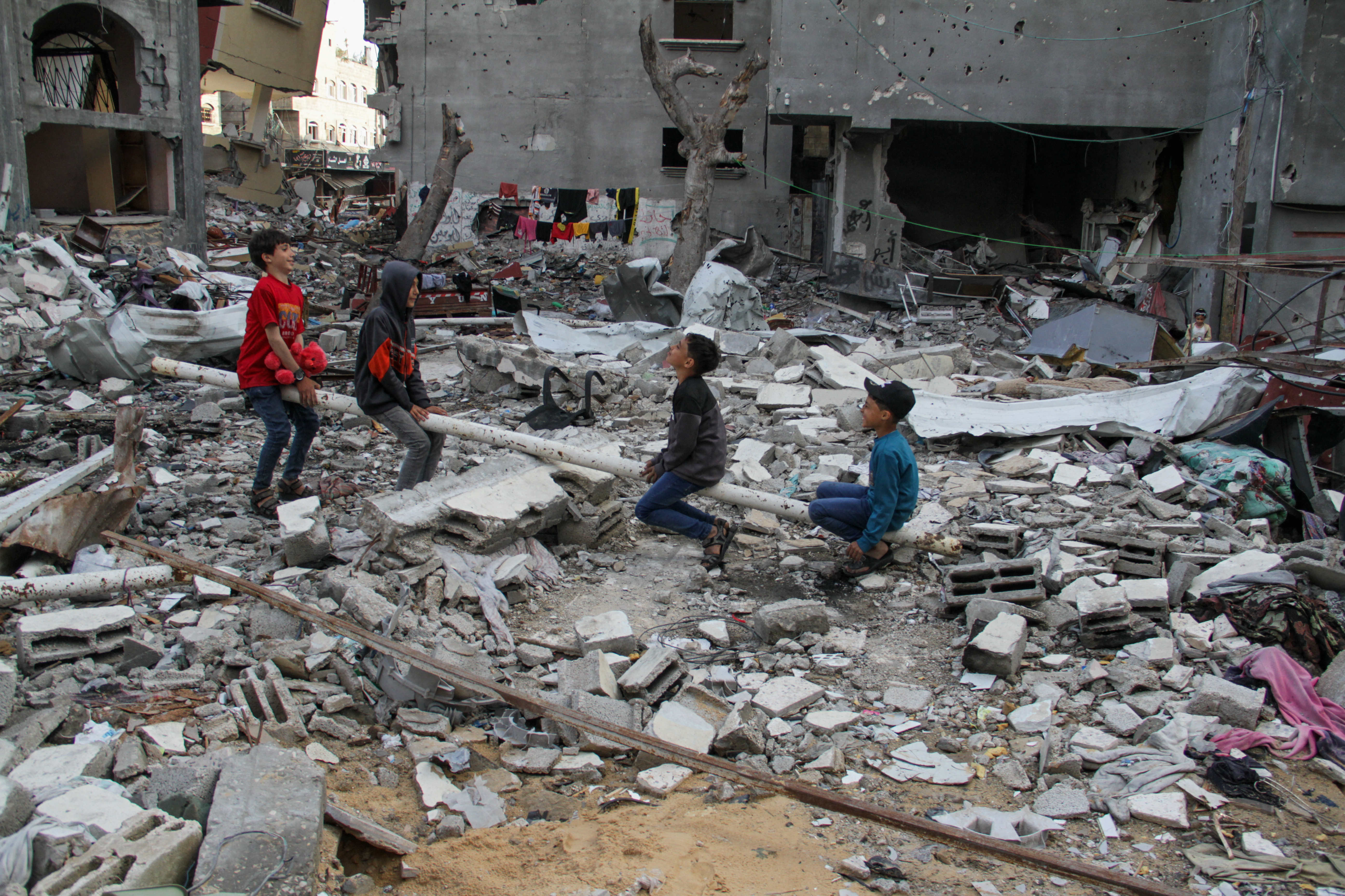 image Israel accused of using AI to target thousands in Gaza