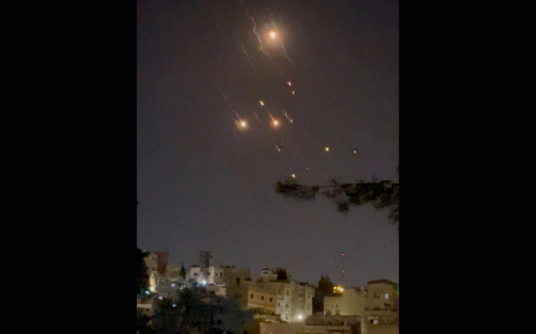 image Jordan, Iraq reopen airspace after Iran attacks