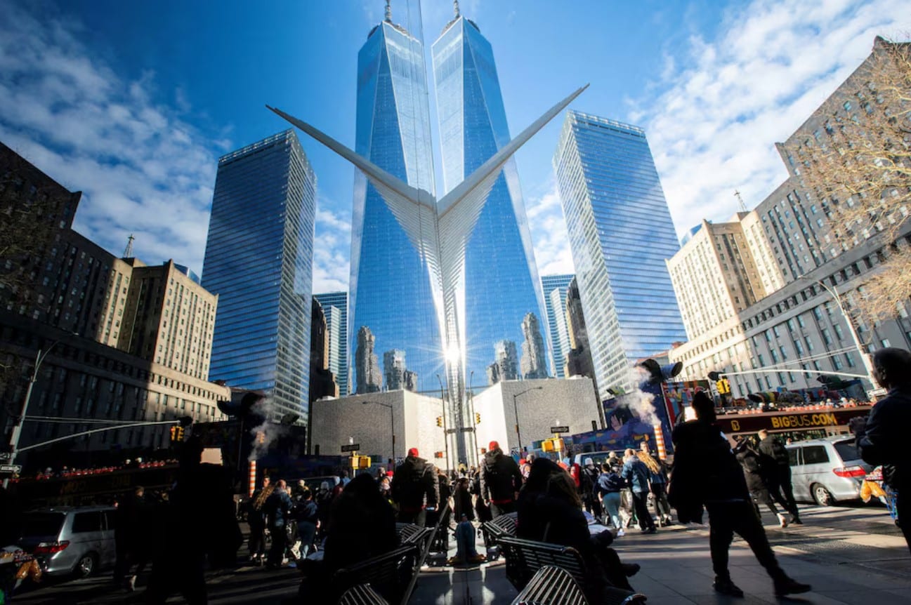 image Global hedge funds dump everything but real estate stocks, says Goldman Sachs