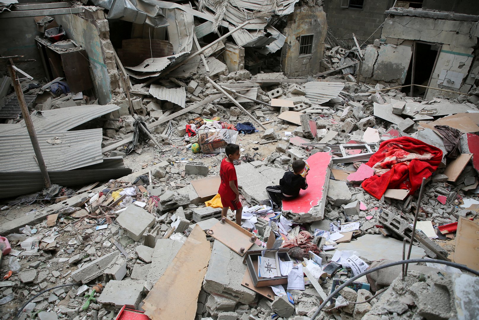 image At least 13 Palestinians killed in Israeli strikes on Rafah, medical officials say