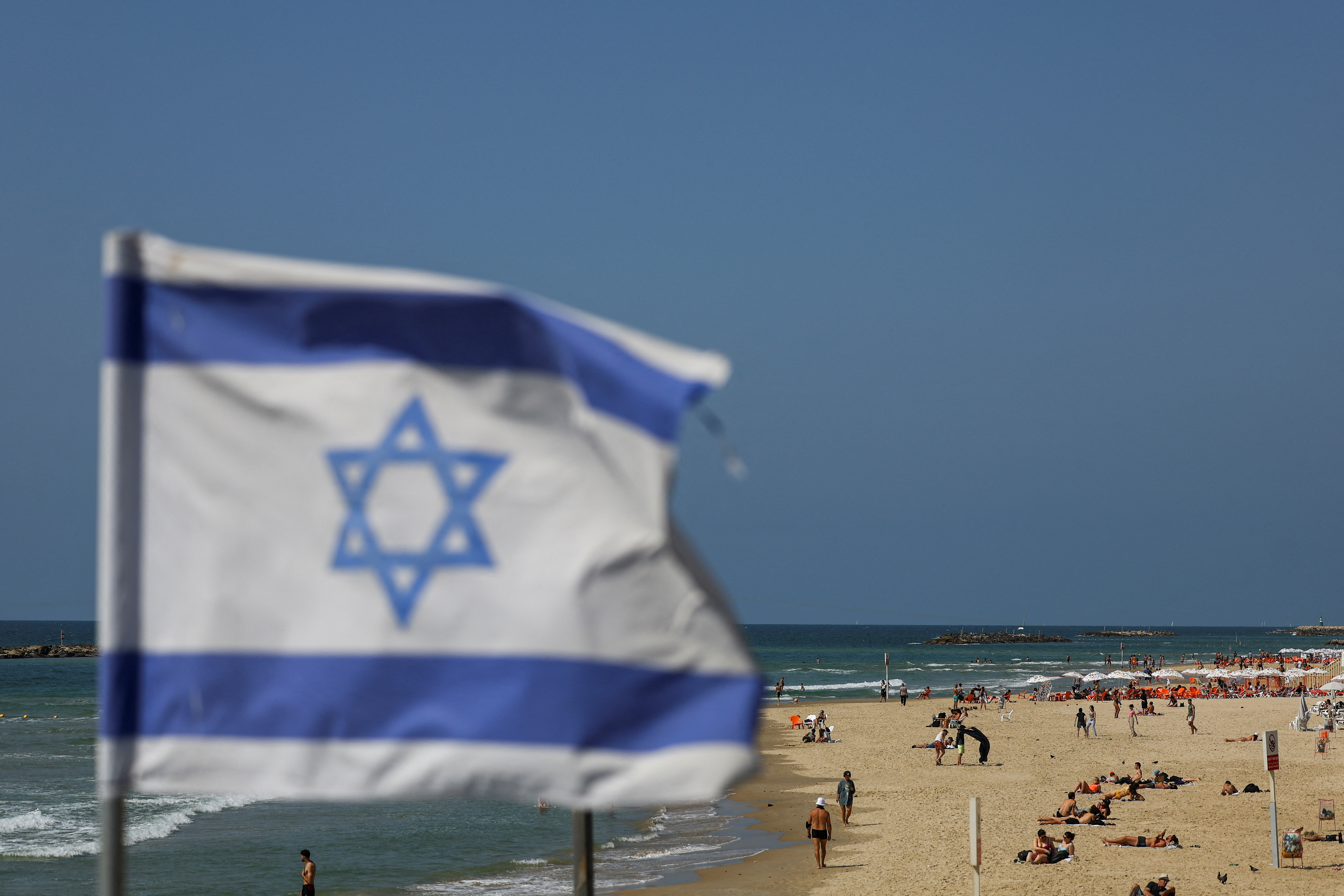 image Israelis rattled by Iranian attack, fear escalation