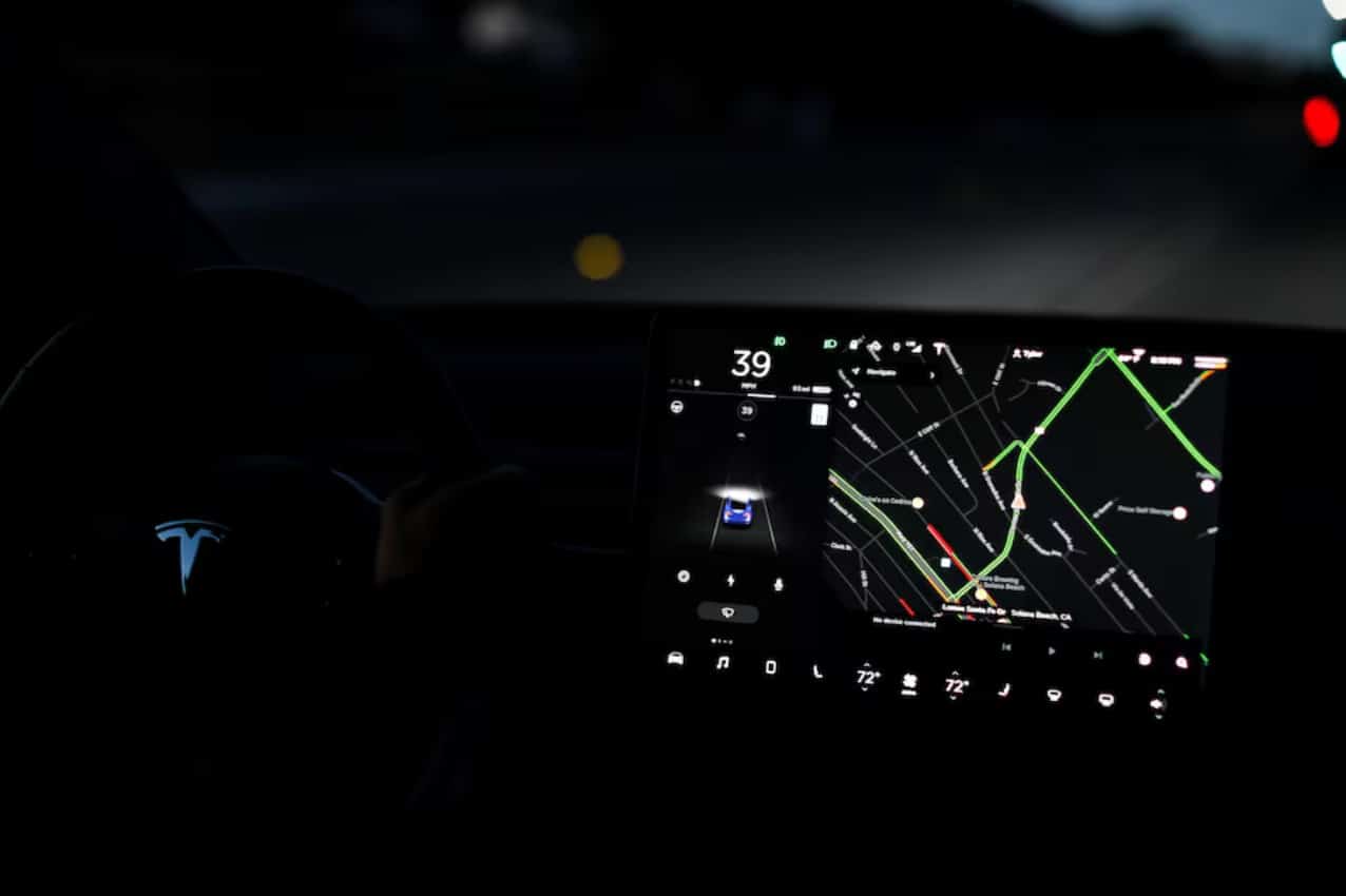 image US probes Tesla recall of 2 million vehicles over Autopilot