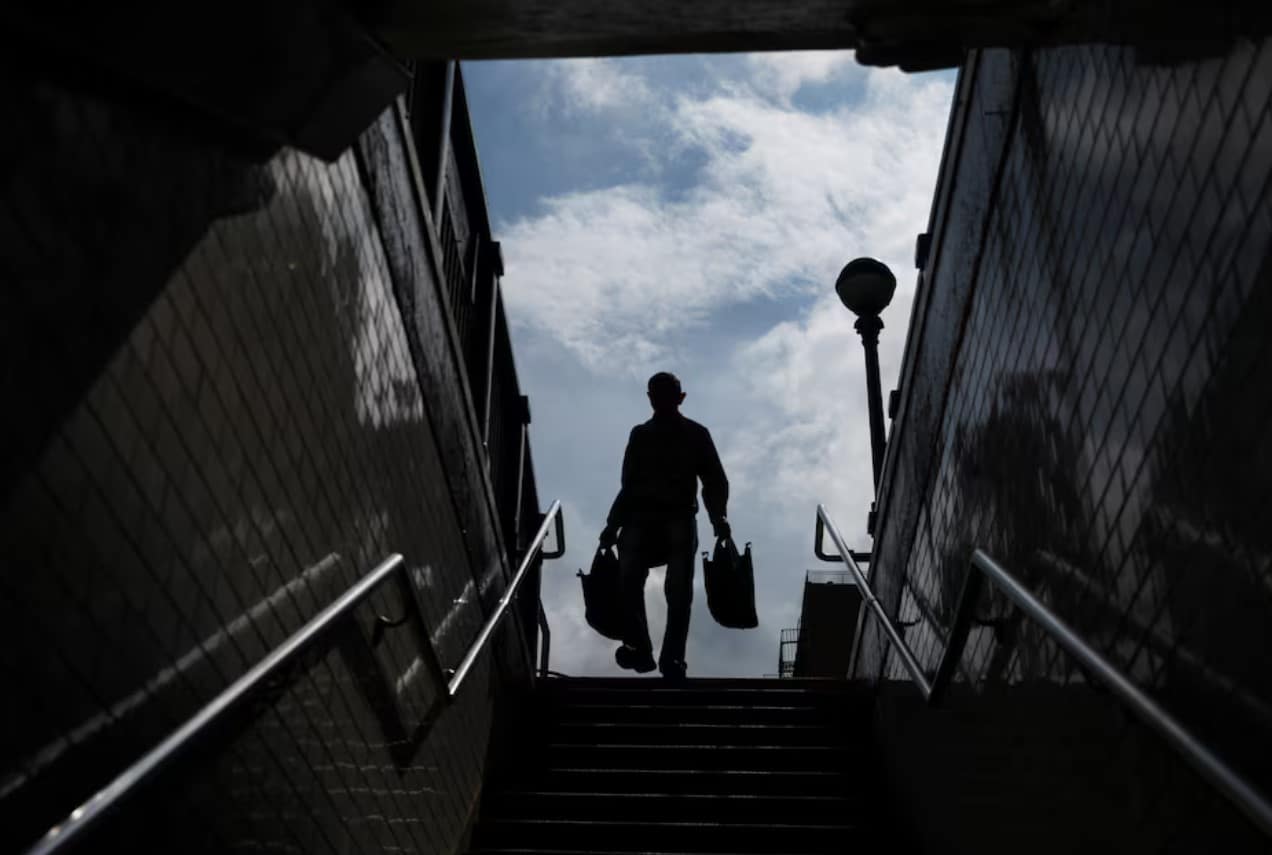 image US layoffs reach 14-month high amid government, tech cutbacks