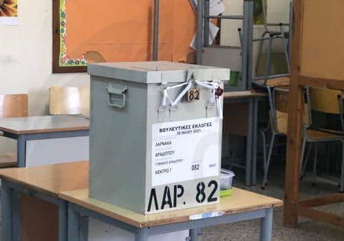 image Voter survey split over dangers from Elam, sees need for new parties
