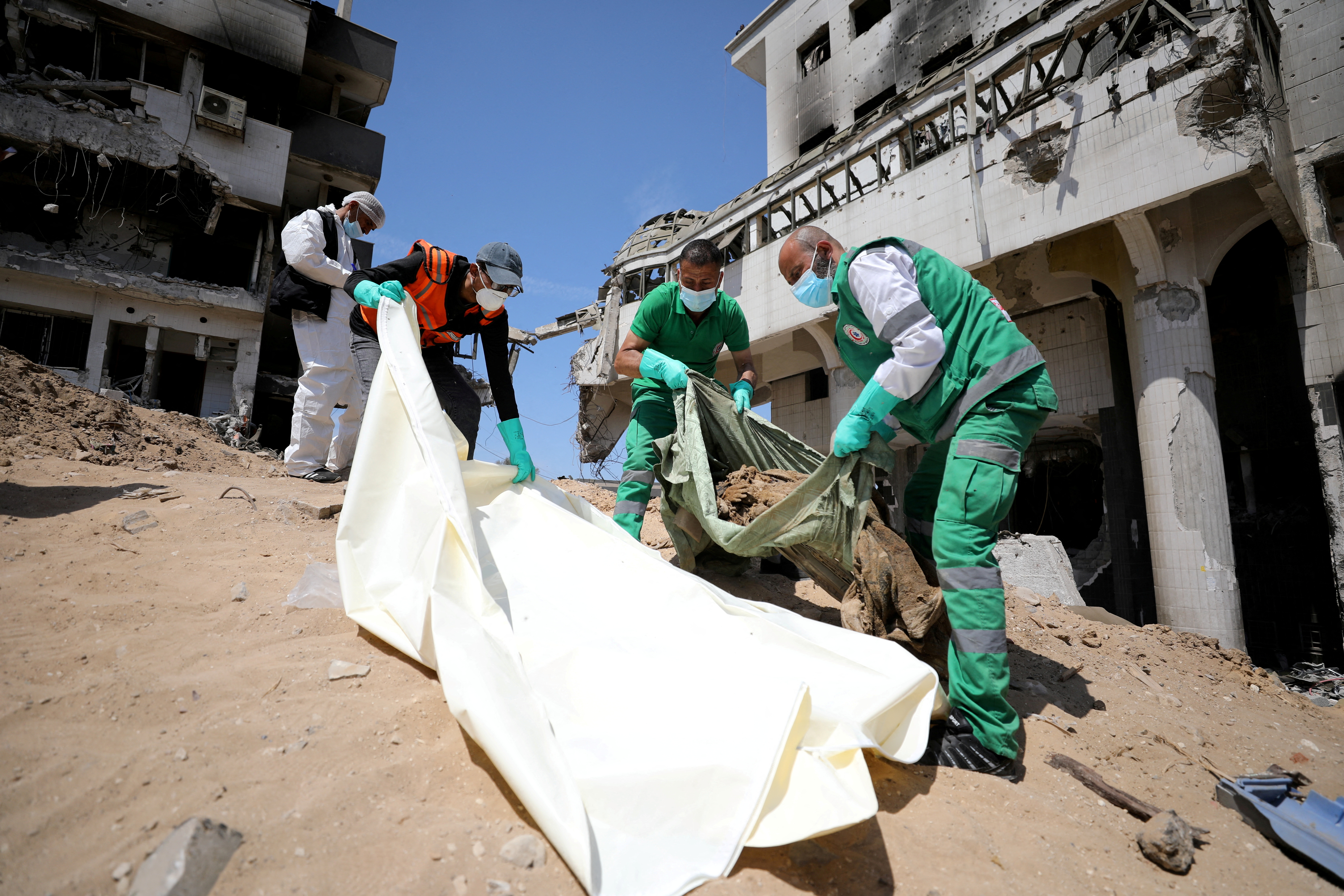 image Prominent Gaza doctor dies in Israeli prison