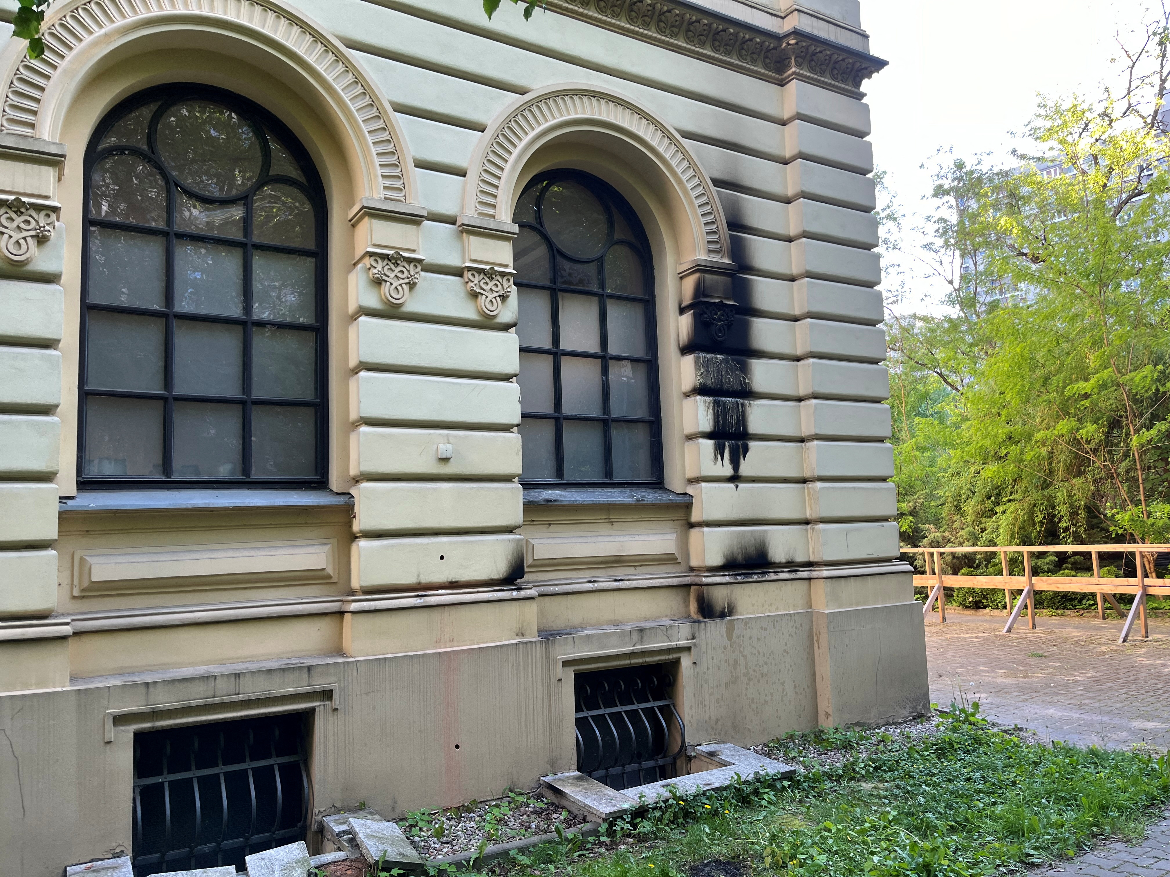 image French police kill man who set fire to Rouen synagogue