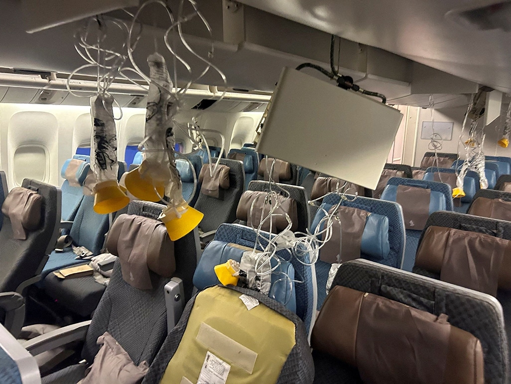 image Thai hospital says 43 people from Singapore Airlines flight still under treatment
