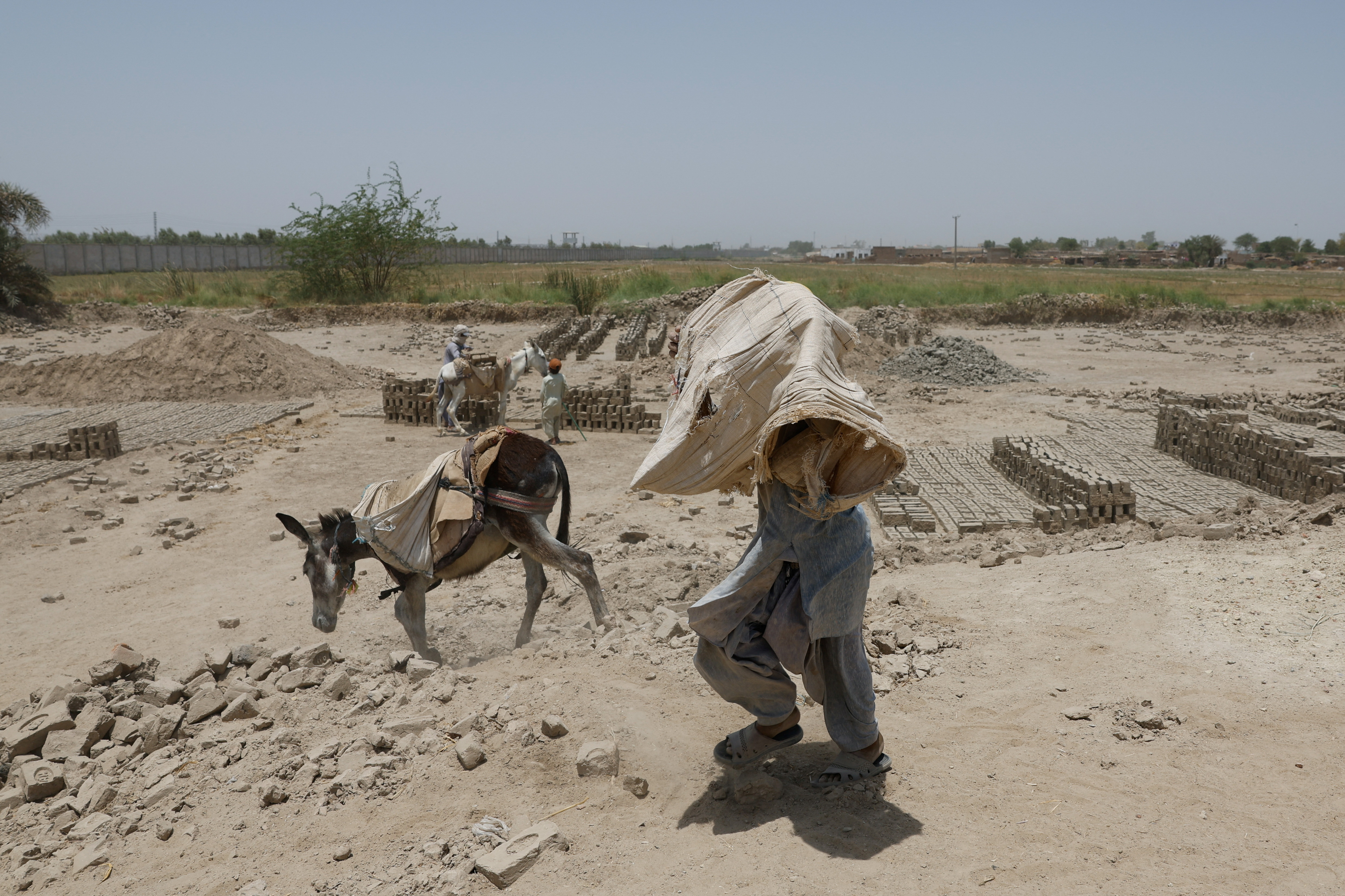 image Pakistan temperatures cross 52 C in heatwave