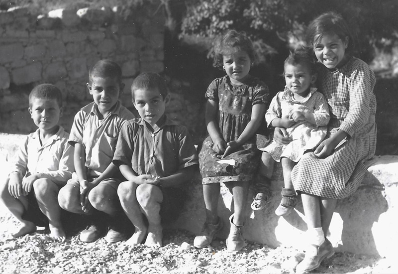 feat 3 children in epsikopi 1957