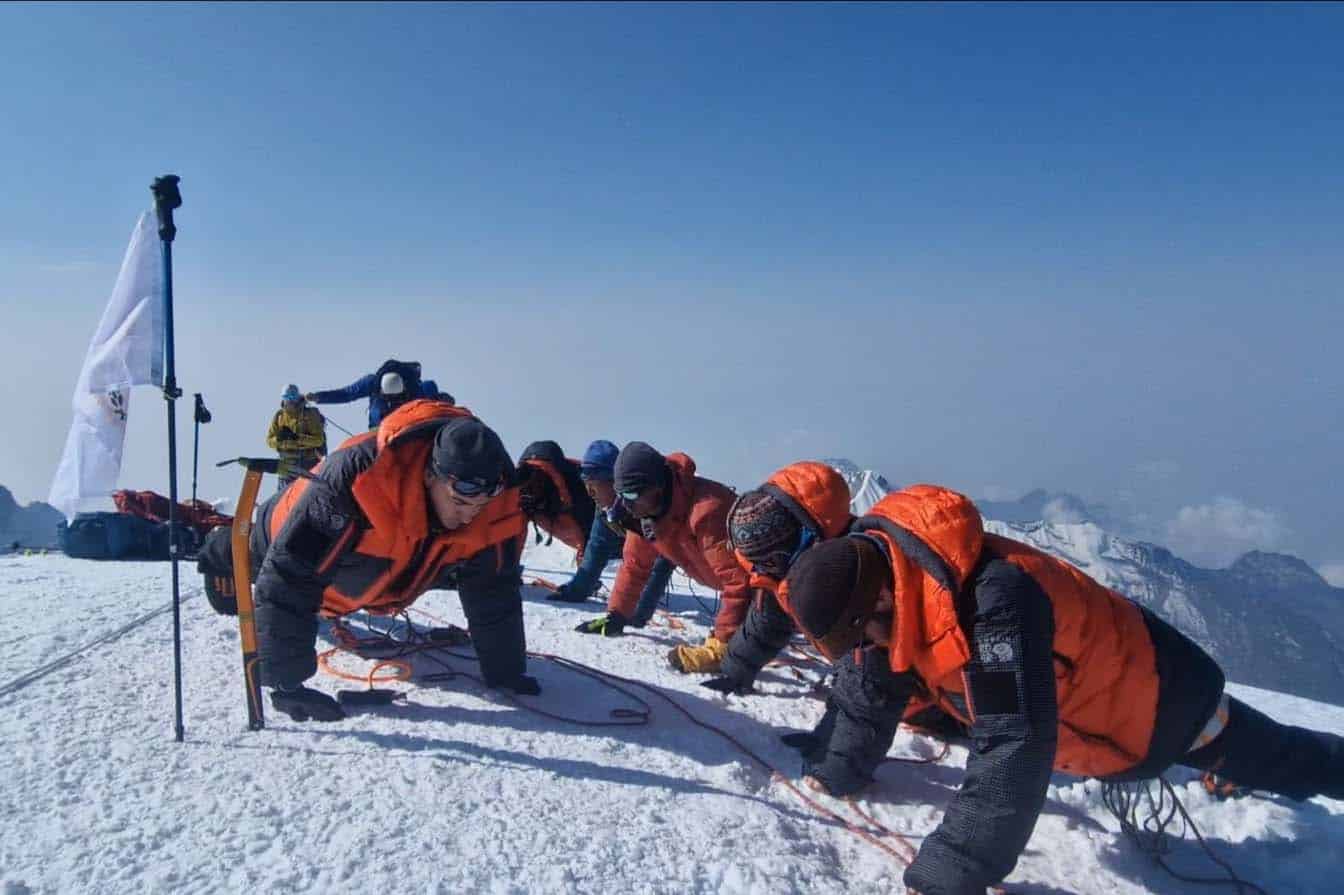 image Guinness World Record for mountain fitness session