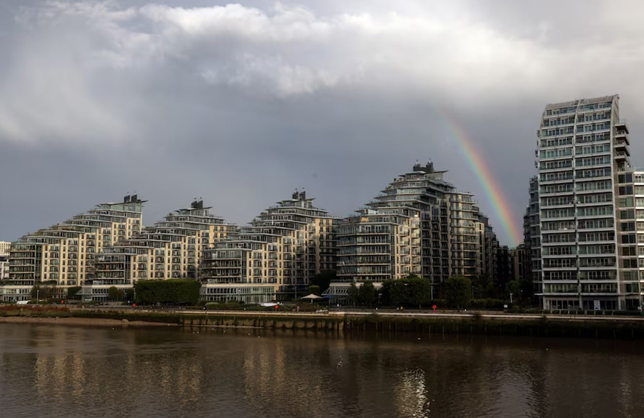 cover UK house price growth falls by half in April