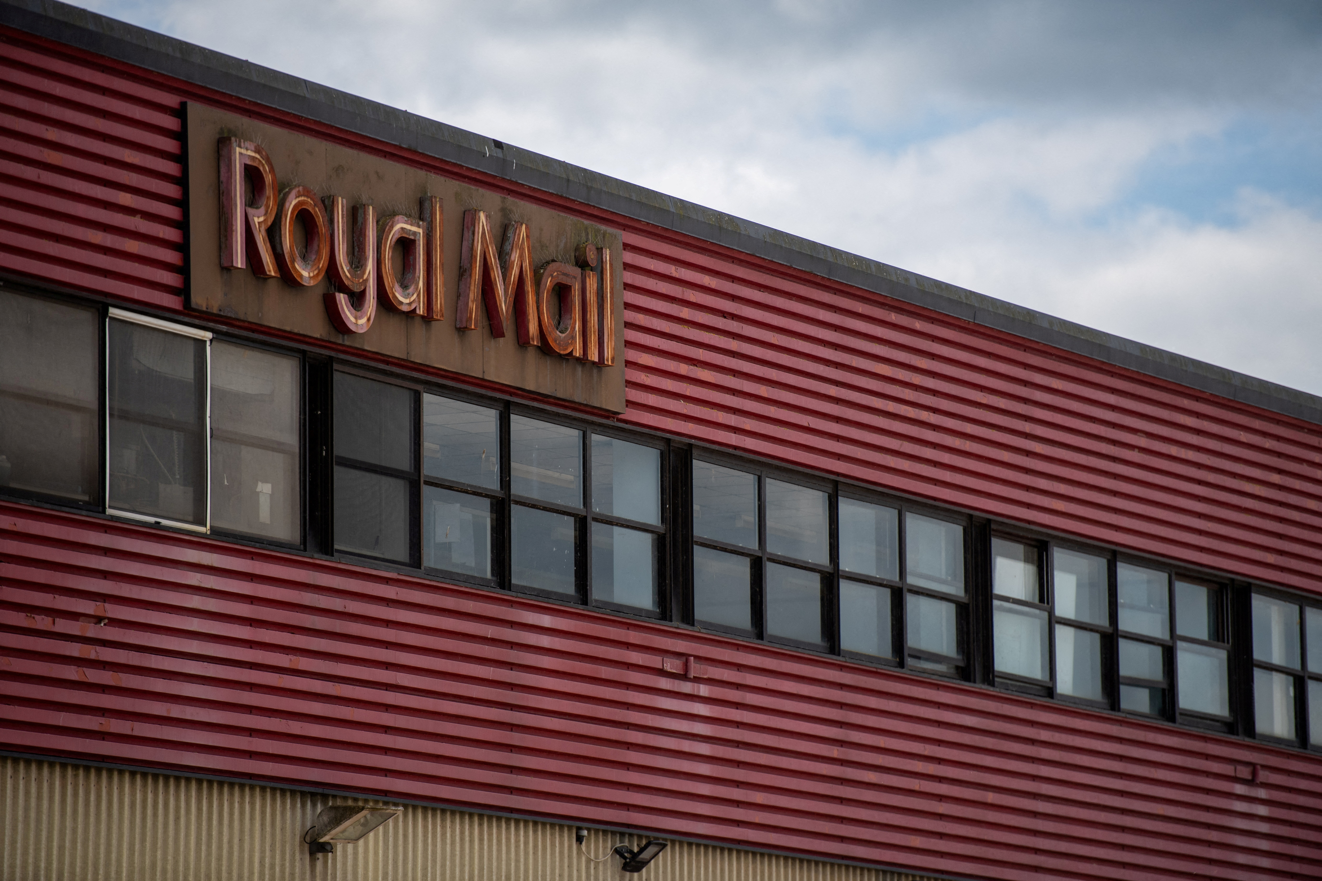 image Royal Mail takeover: Potential benefits and risks to the UK&#8217;s National Postal Service