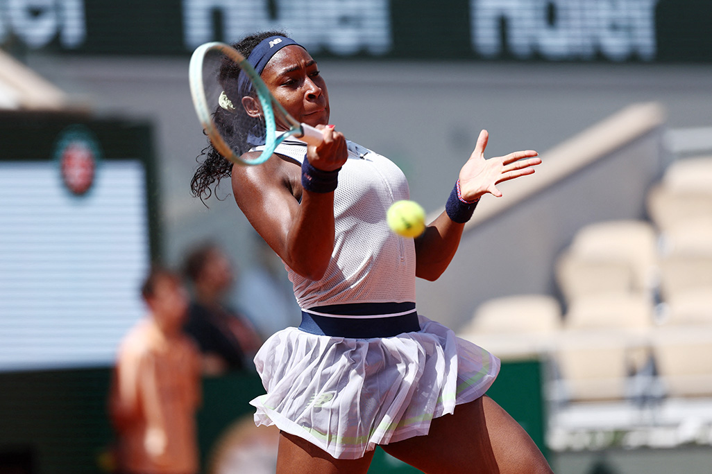 image Gauff overcomes Jabeur to reach French Open semis