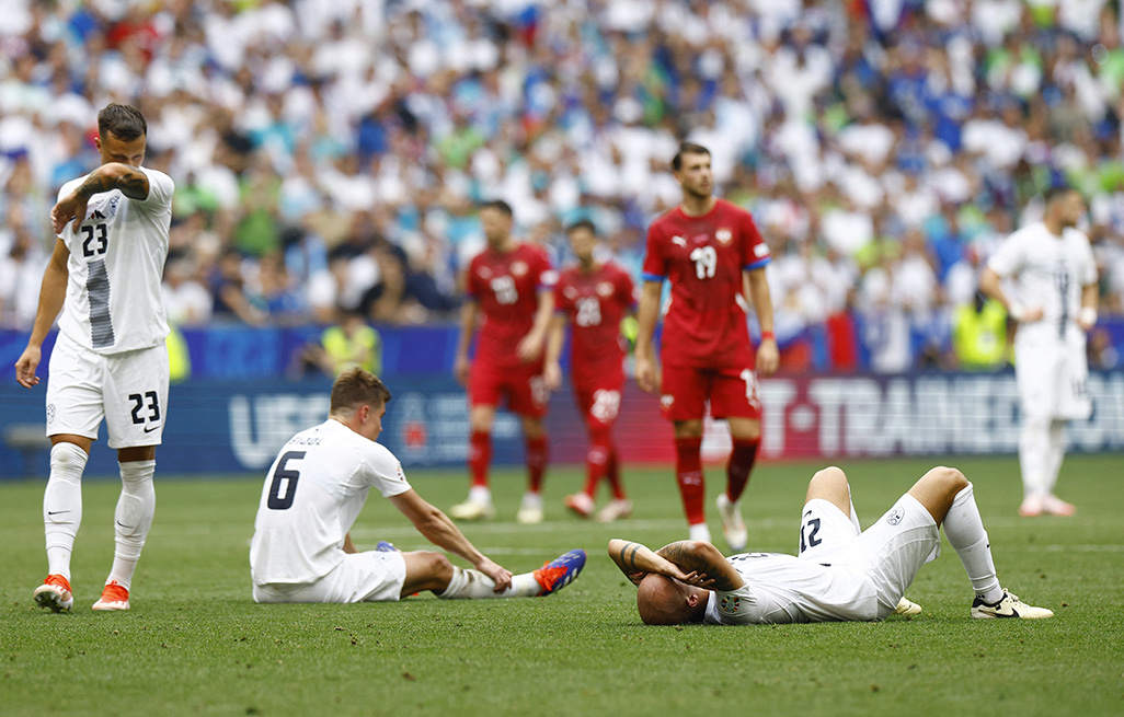 image Serbia&#8217;s Jovic snatches late equaliser to salvage draw with Slovenia