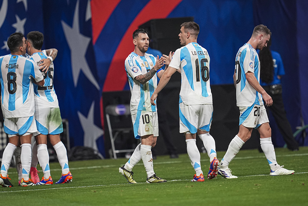 image Messi off to bright start in latest quest for glory