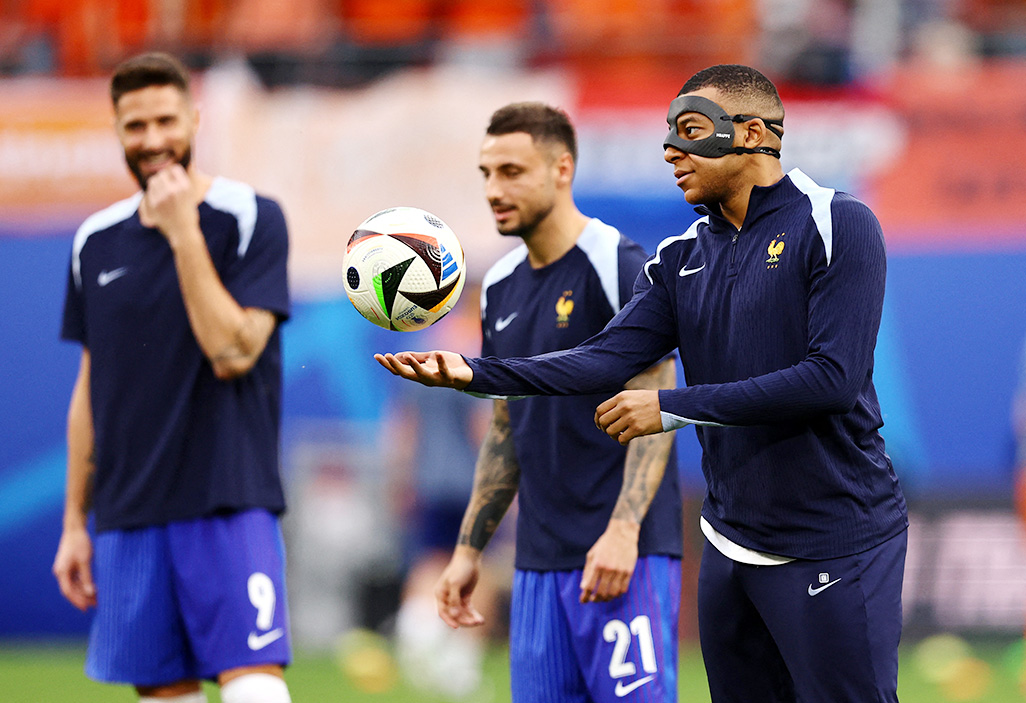 image Mbappe wants to face Poland, Depay gets vote of confidence
