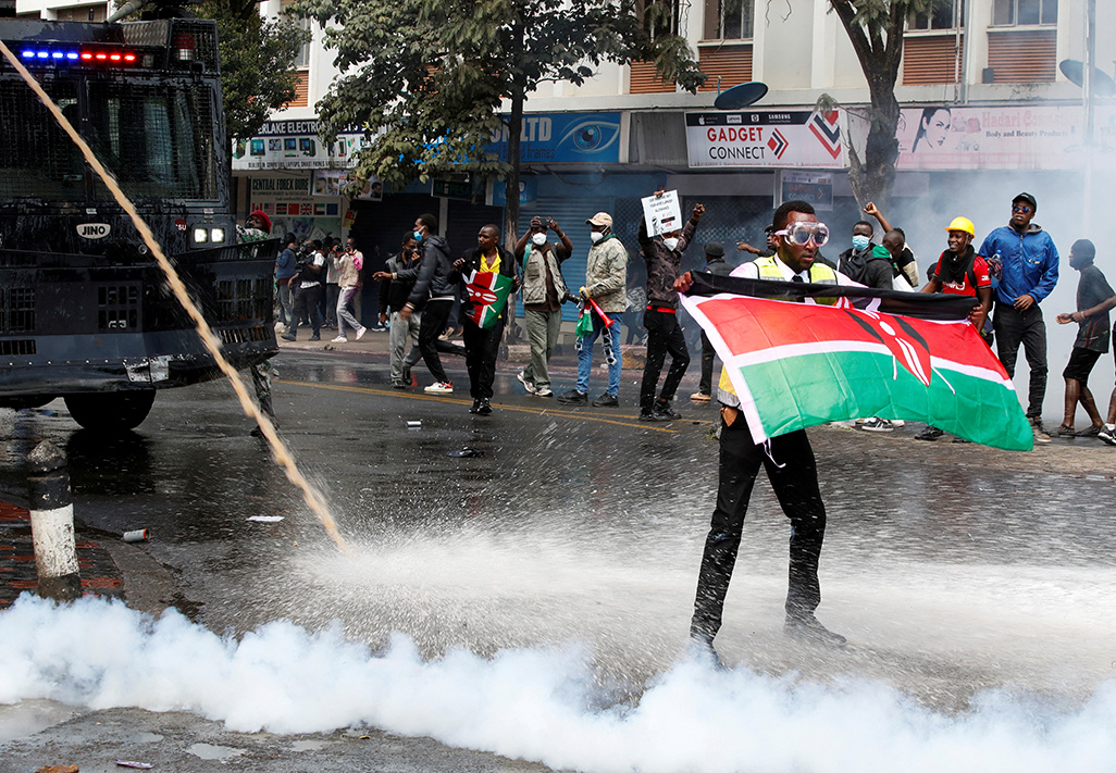 image Police open fire on demonstrators attempting to storm Kenya parliament