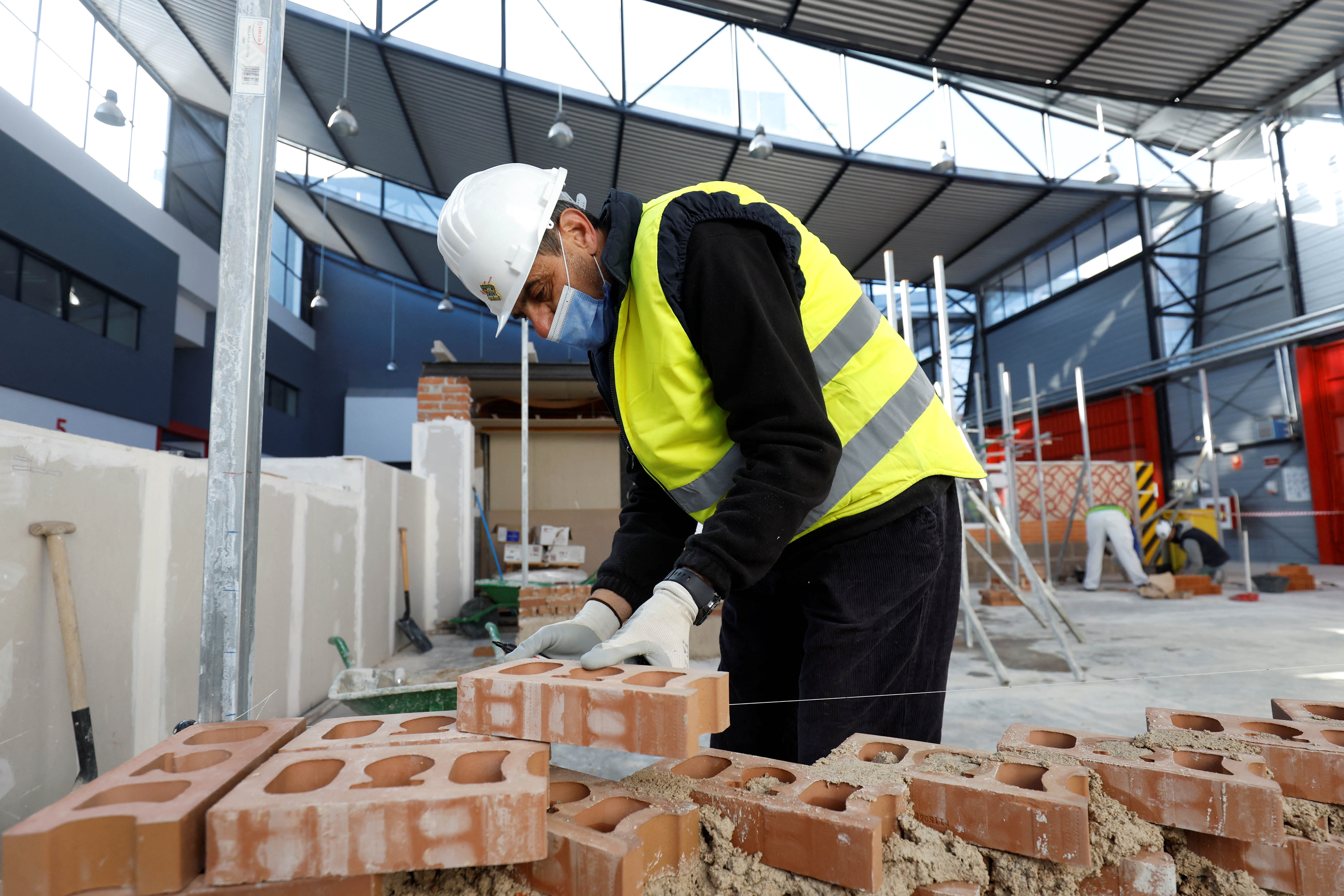 image Action needed to tackle intensifying labour shortage